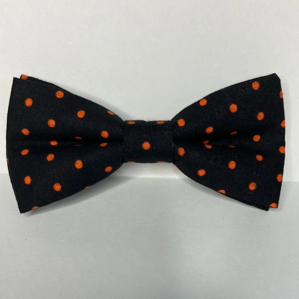 Pet Bowtie in Black with Orange Polkadots Halloween